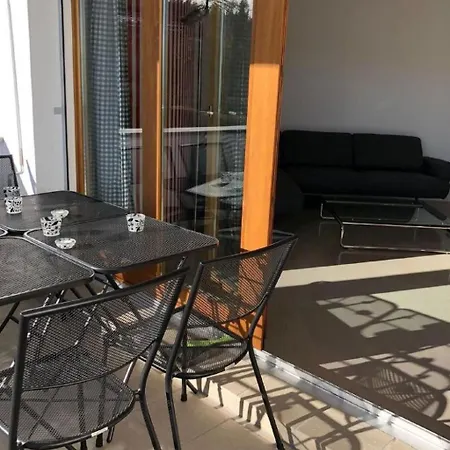 Luxuswohnung Mit Direktem Zugang Zur Skipiste By Interhome *