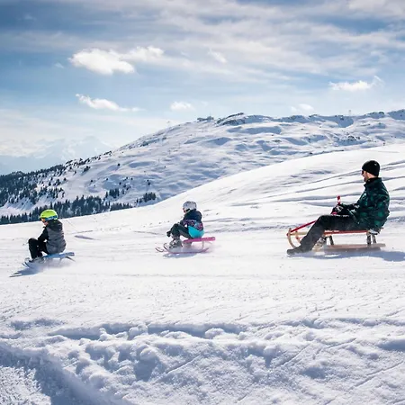 Luxuswohnung Mit Direktem Zugang Zur Skipiste By Interhome